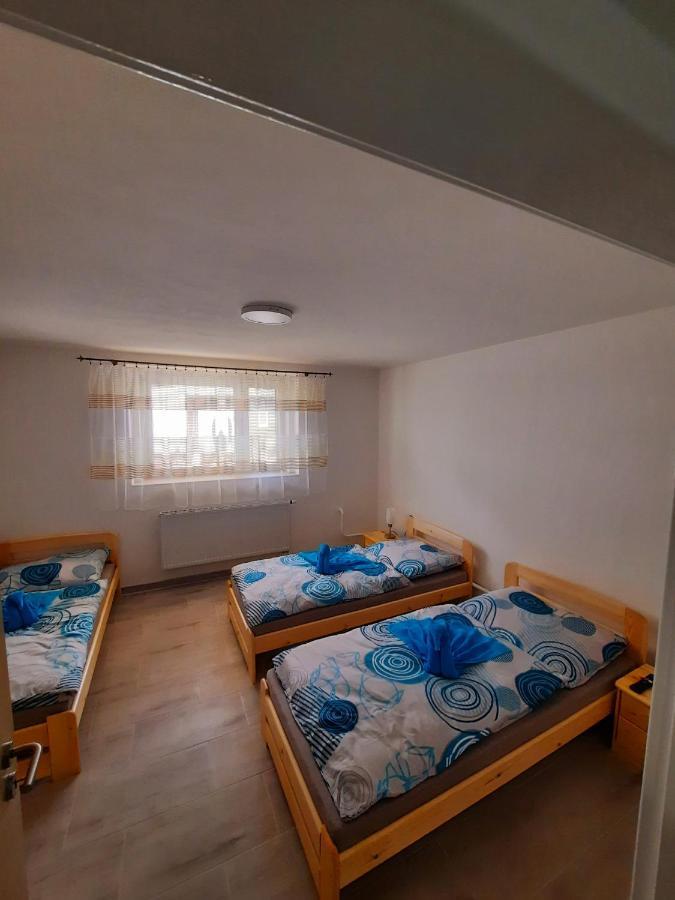 Apartman Sen Petrov Extérieur photo