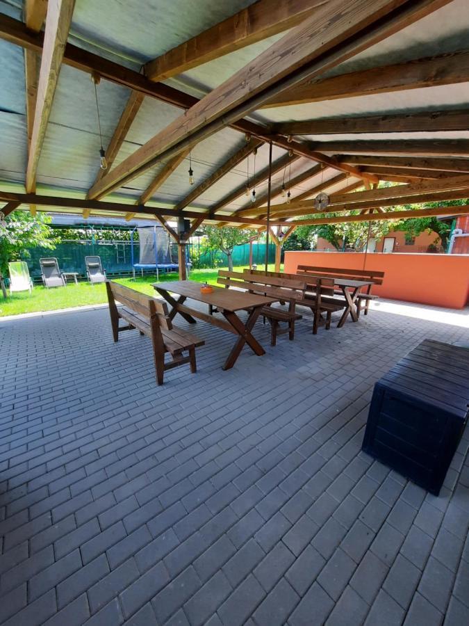 Apartman Sen Petrov Extérieur photo